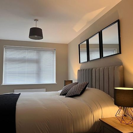 Modern Apartment - Bhx Nec - Free Secure Gated Parking Solihull Exterior photo