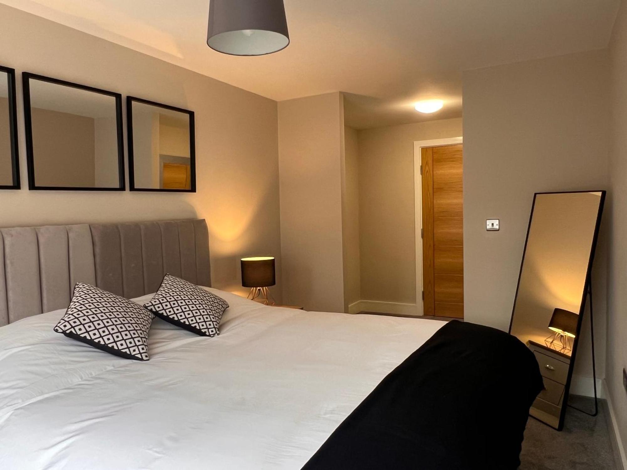 Modern Apartment - Bhx Nec - Free Secure Gated Parking Solihull Exterior photo